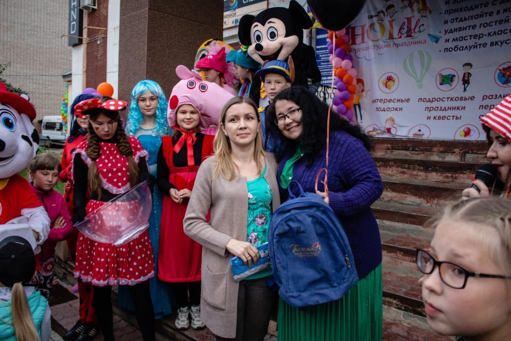 Талисман побывал на открытии Студии праздника HOLIkids в качестве спонсора